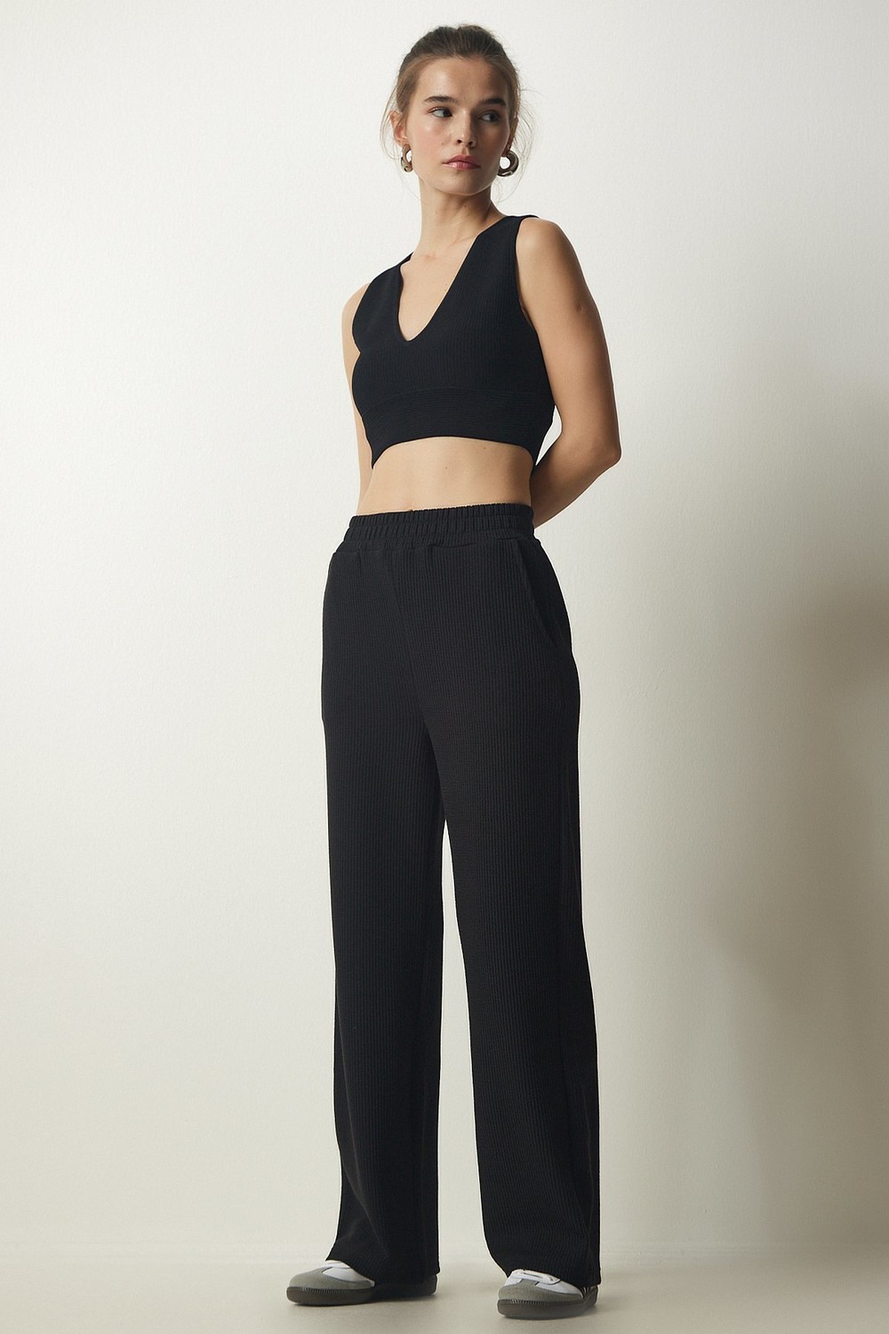 Happiness İstanbul Women's Black Ribbed Knitted Trousers