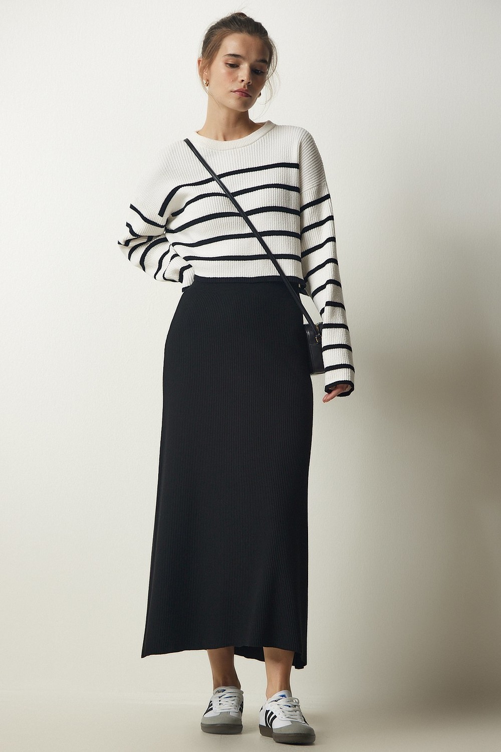 Happiness İstanbul Women's Black Ribbed Knitwear Skirt