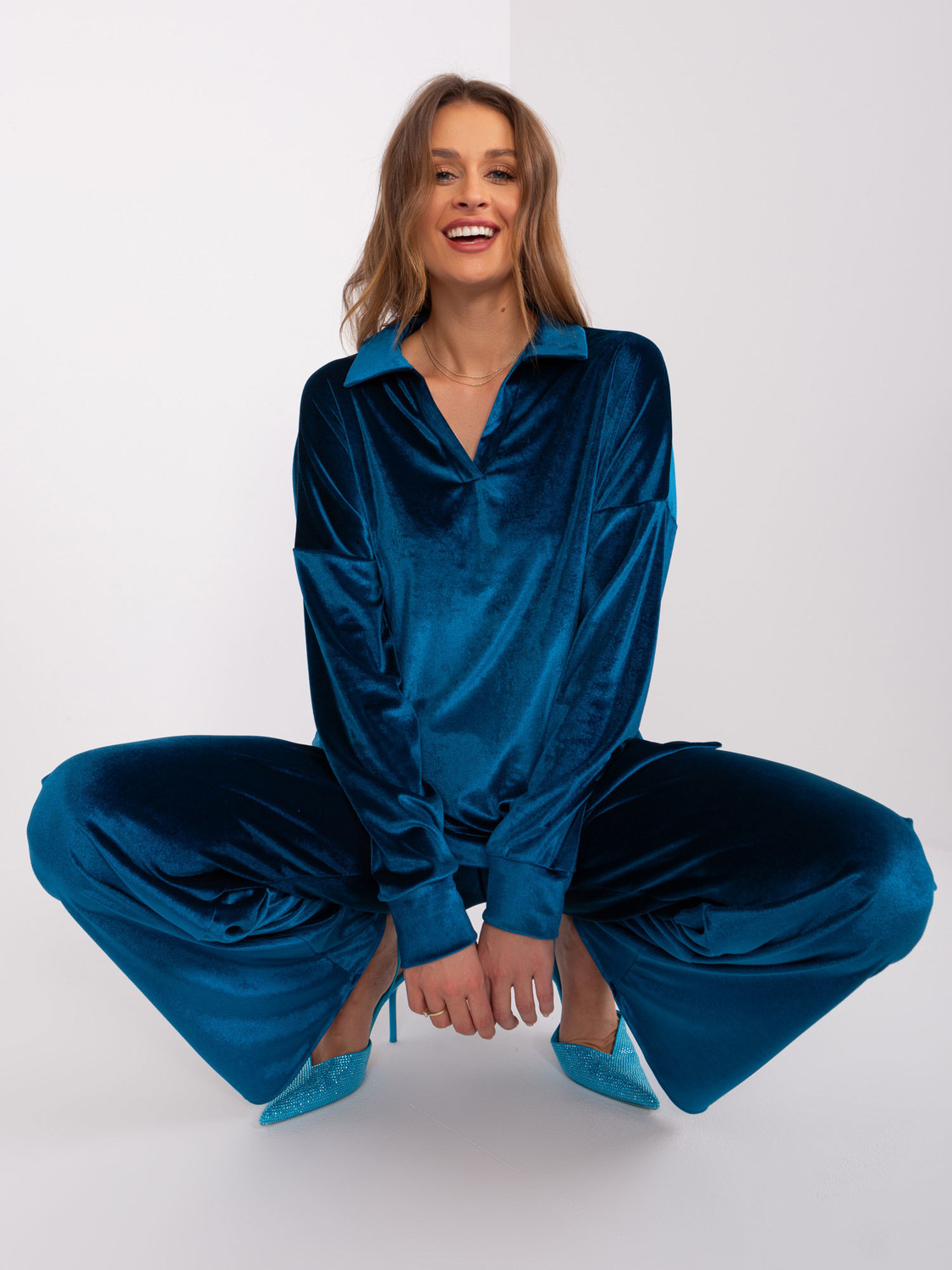 Navy Two-Piece Velvet Set With Pants