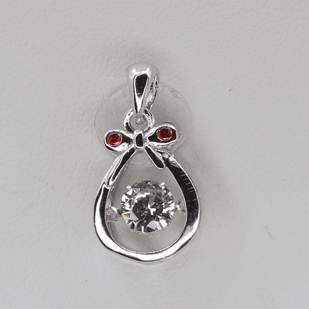 Strieborný prívesok 105208