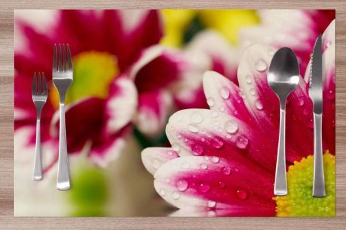 Prestieranie Fialovo-biely kvet