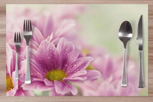 Prestieranie Fialové kvety