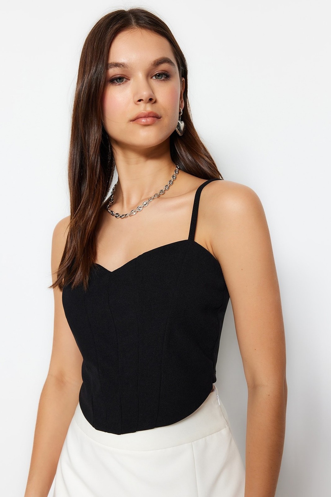Trendyol Black Fitted Crop Strap Crepe Knitted Bustier