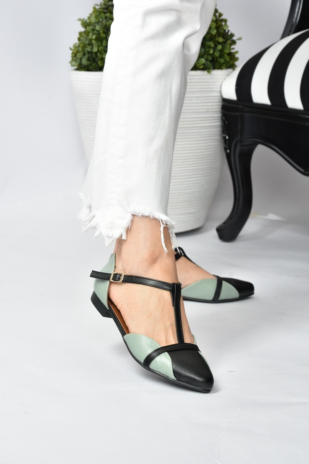 Fox Shoes Women's Green Black Flat Flat Shoes