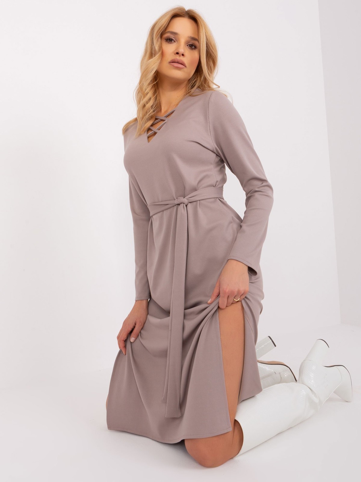 Dark beige straight dress with stripe
