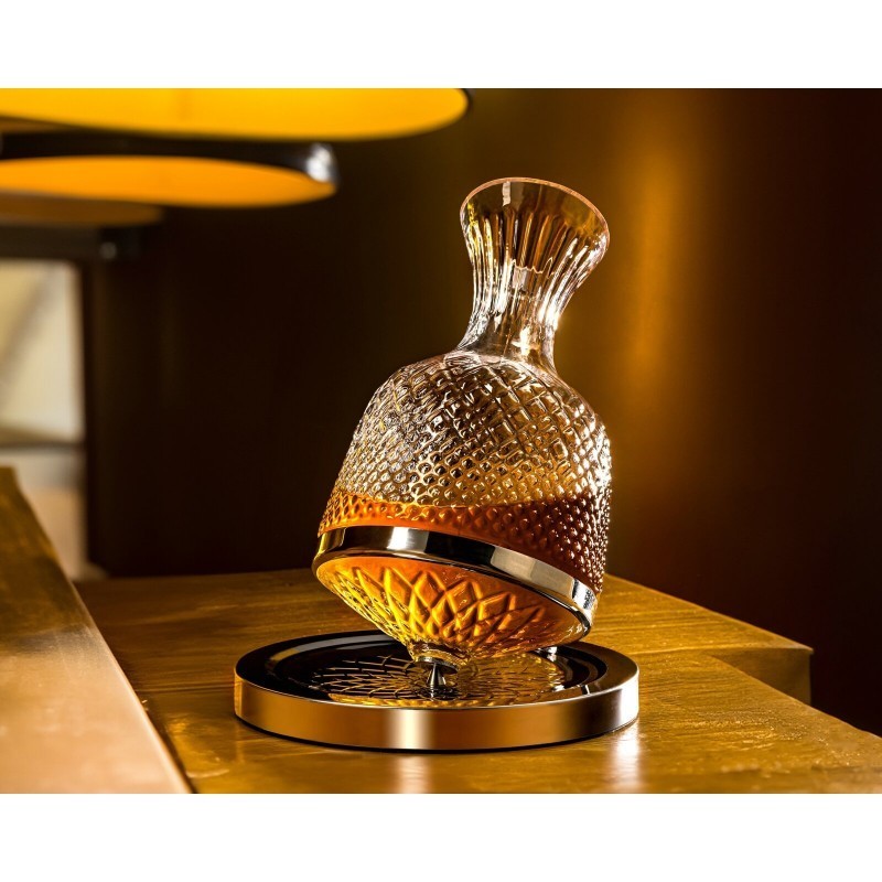 016035 Otočná karafa na víno 360°