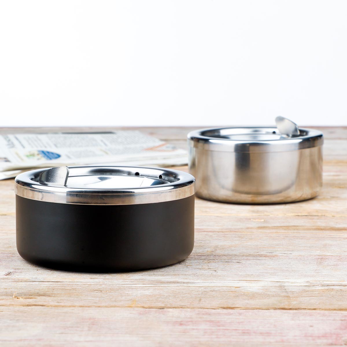 Skládací kovový popelník