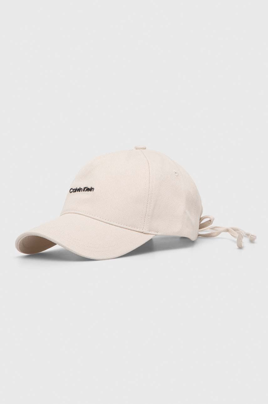 Bavlnená šiltovka Calvin Klein béžová farba, s nášivkou