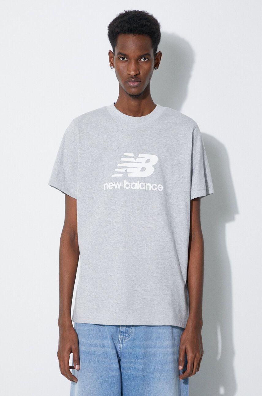 Bavlnené tričko New Balance Essentials Cotton pánske, šedá farba, s potlačou, MT41502AG