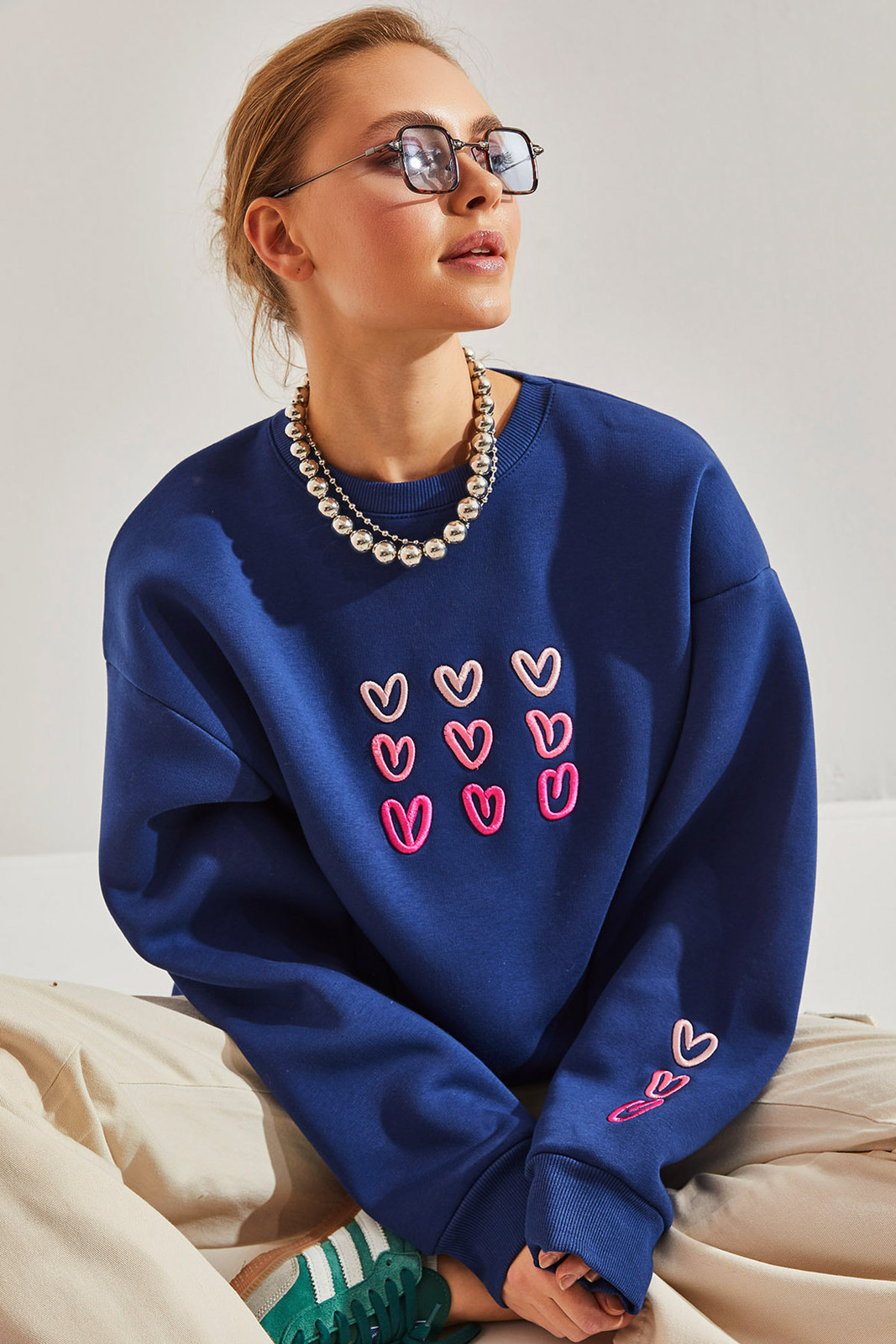 Bianco Lucci Women's Three Thread Raised Heart Printed Sweatshirt