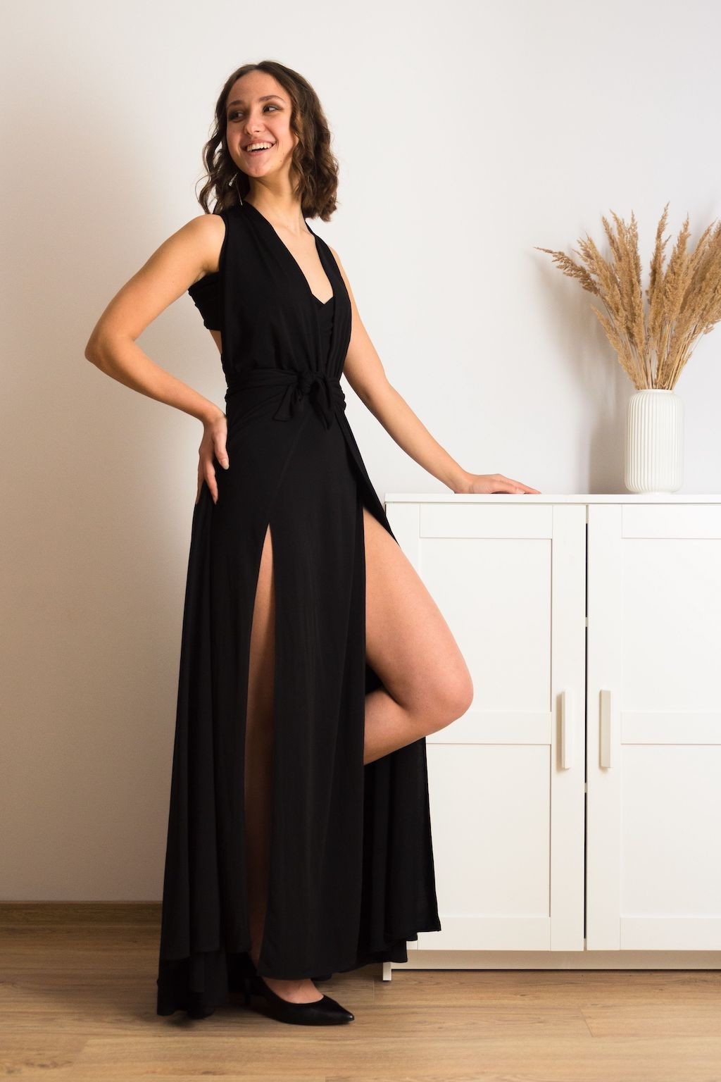 Čierne dlhé šaty na viazanie Veľkosť: UNI