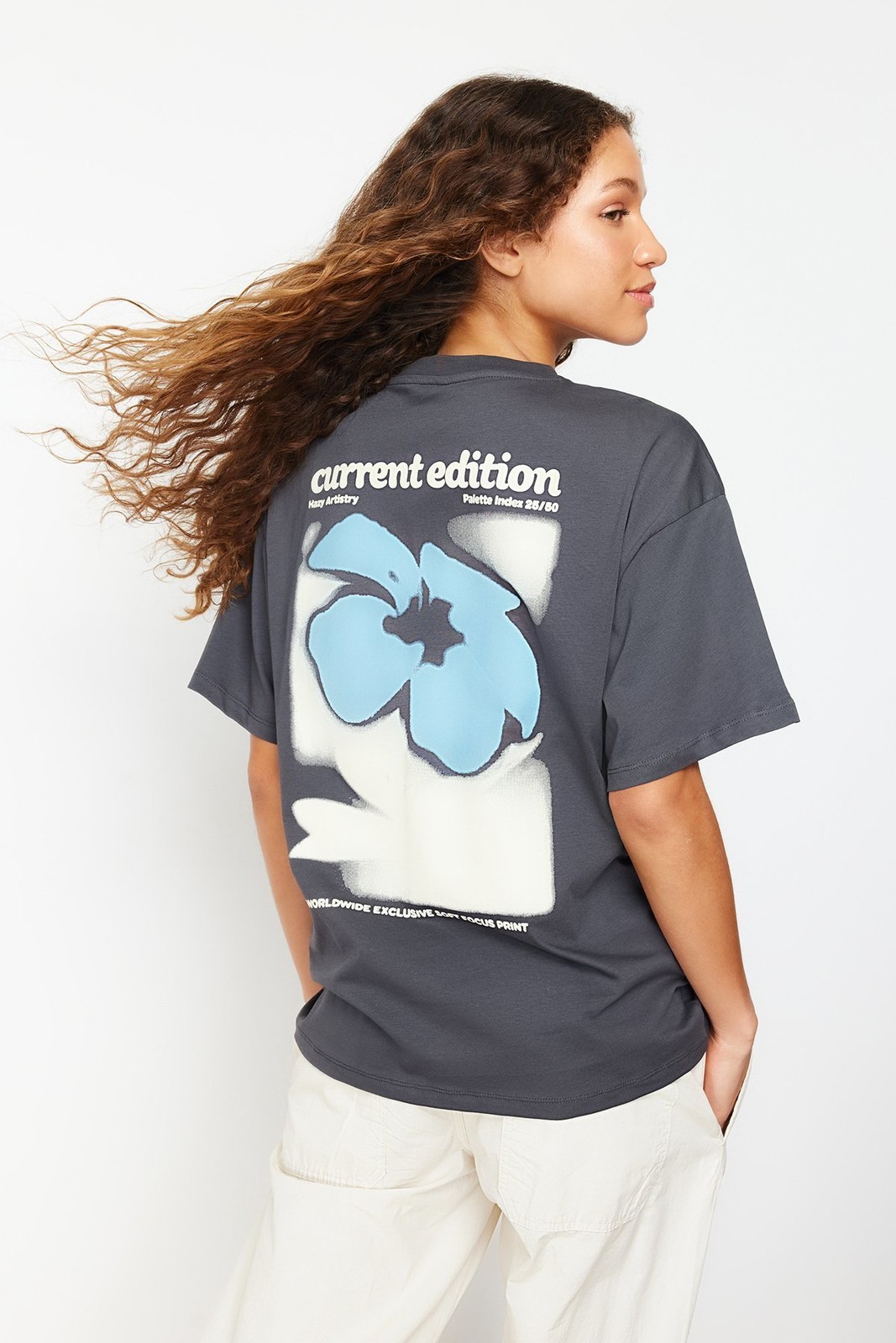 Trendyol Anthracite 100% Cotton Back and Front Oversize/Wide Pattern Knitted T-Shirt