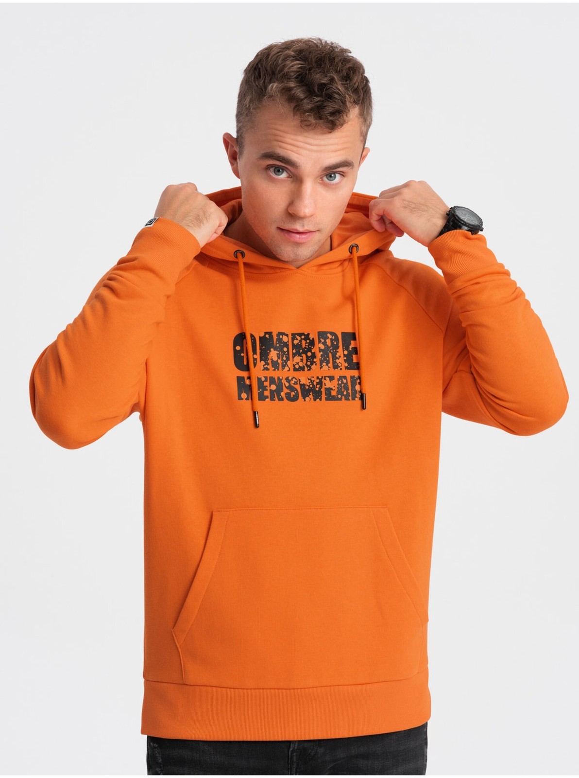 Oranžová pánska mikina Ombre Clothing