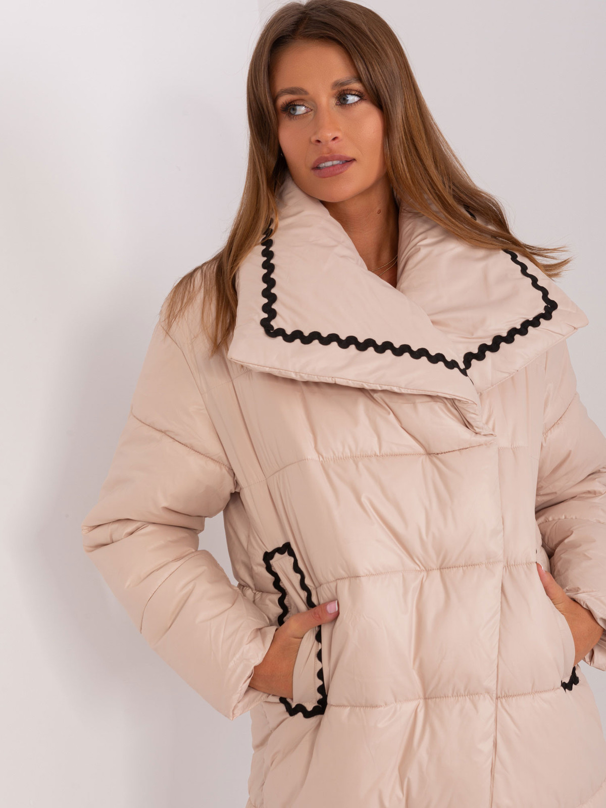 NM KR TR8179 bunda.03P béžová S