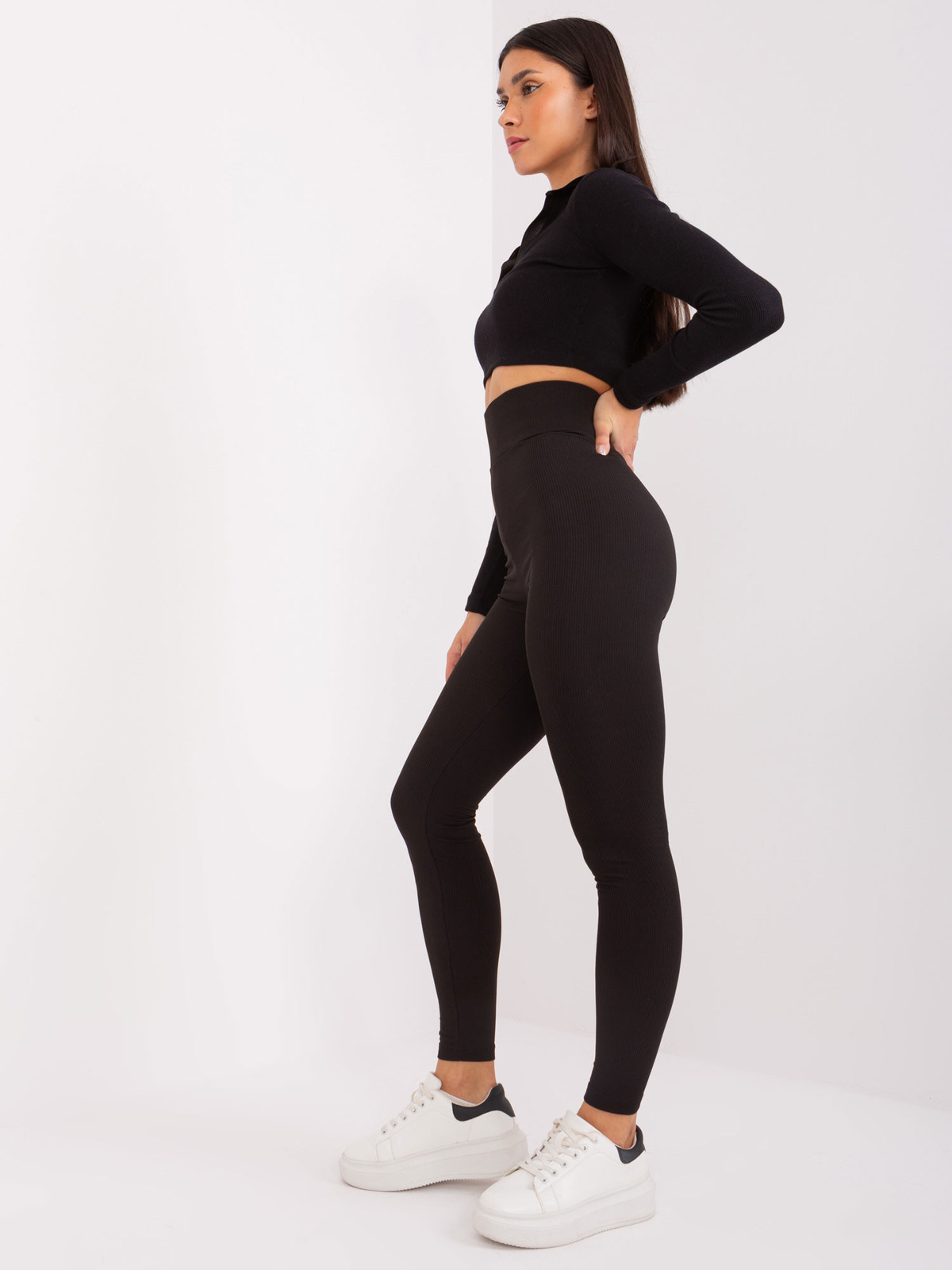 Legíny LO LG LK 535 01.81 čierna S