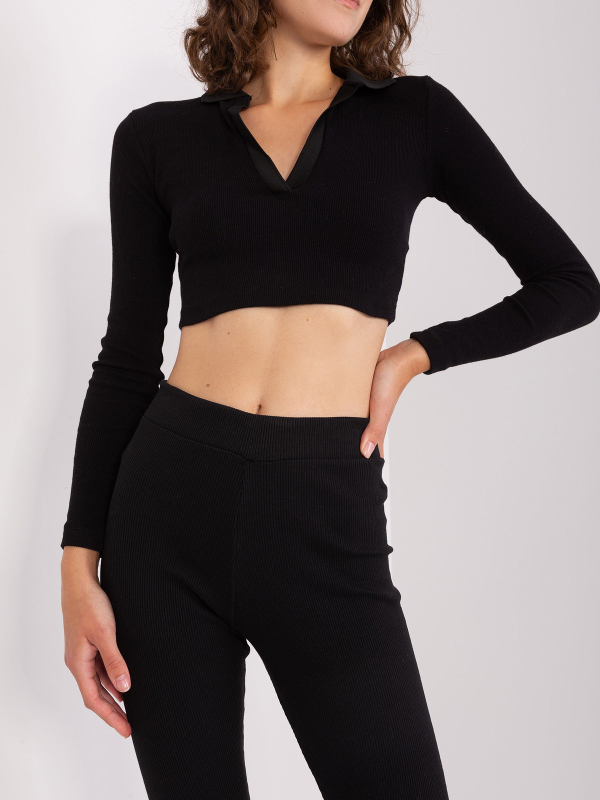 LO LG LK 534 legíny.58 čierna S