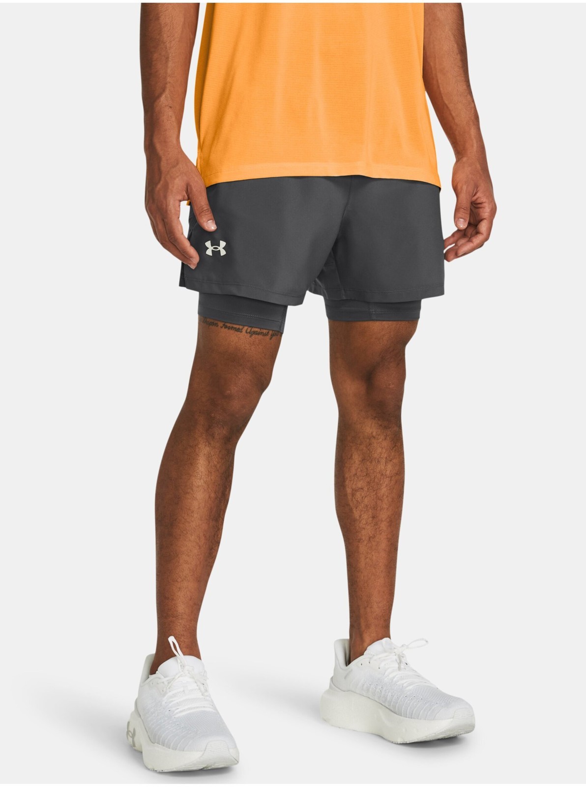 Šedé športové kraťasy Under Armour UA LAUNCH 5'' 2-IN-1 SHORTS