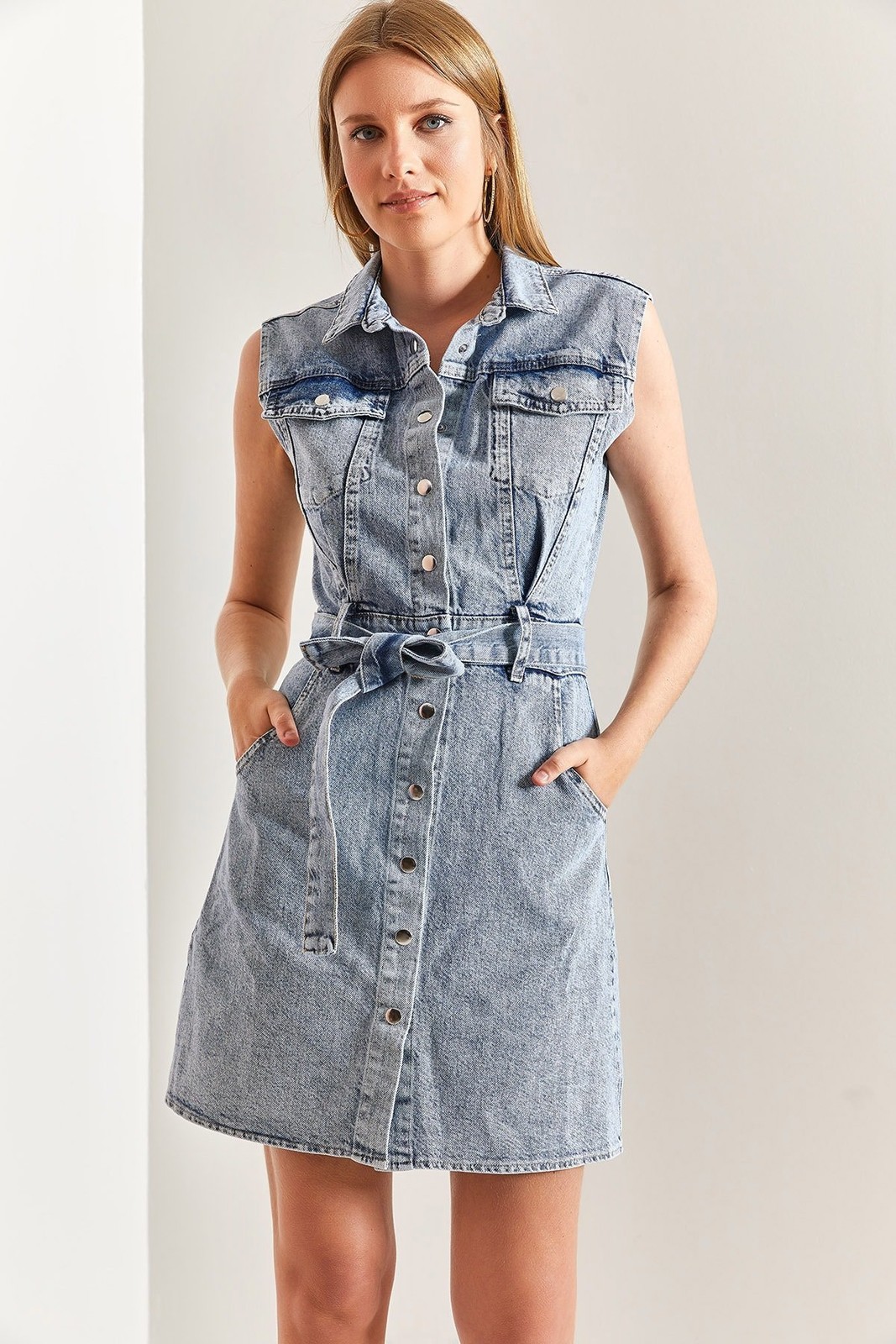 Bianco Lucci Women's Belted Snap Fastener Denim Dress