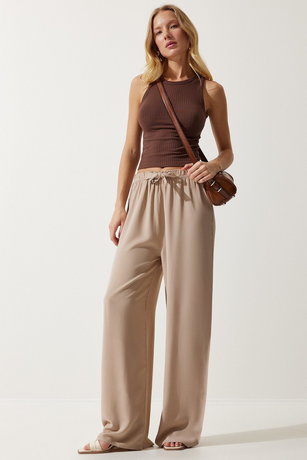 Happiness İstanbul Women's Beige Flowy Knitted Palazzo Trousers