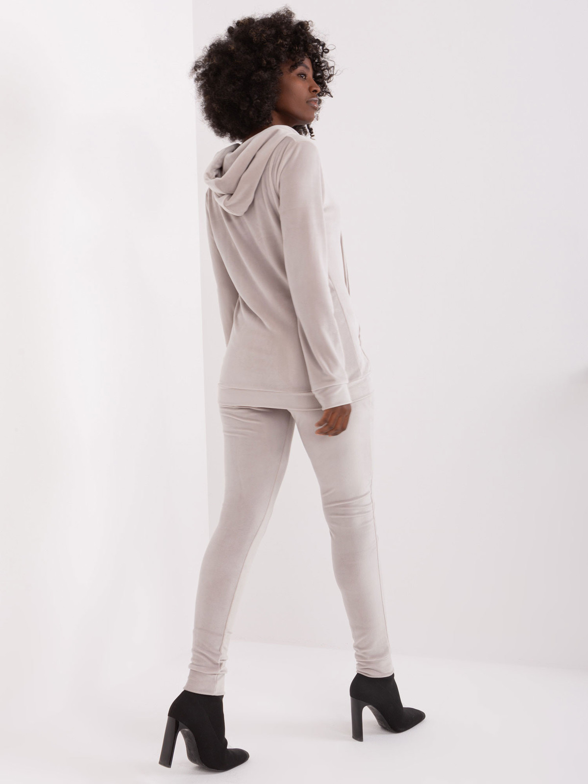 Súprava RV KMPL 6087 1.95P sivá S