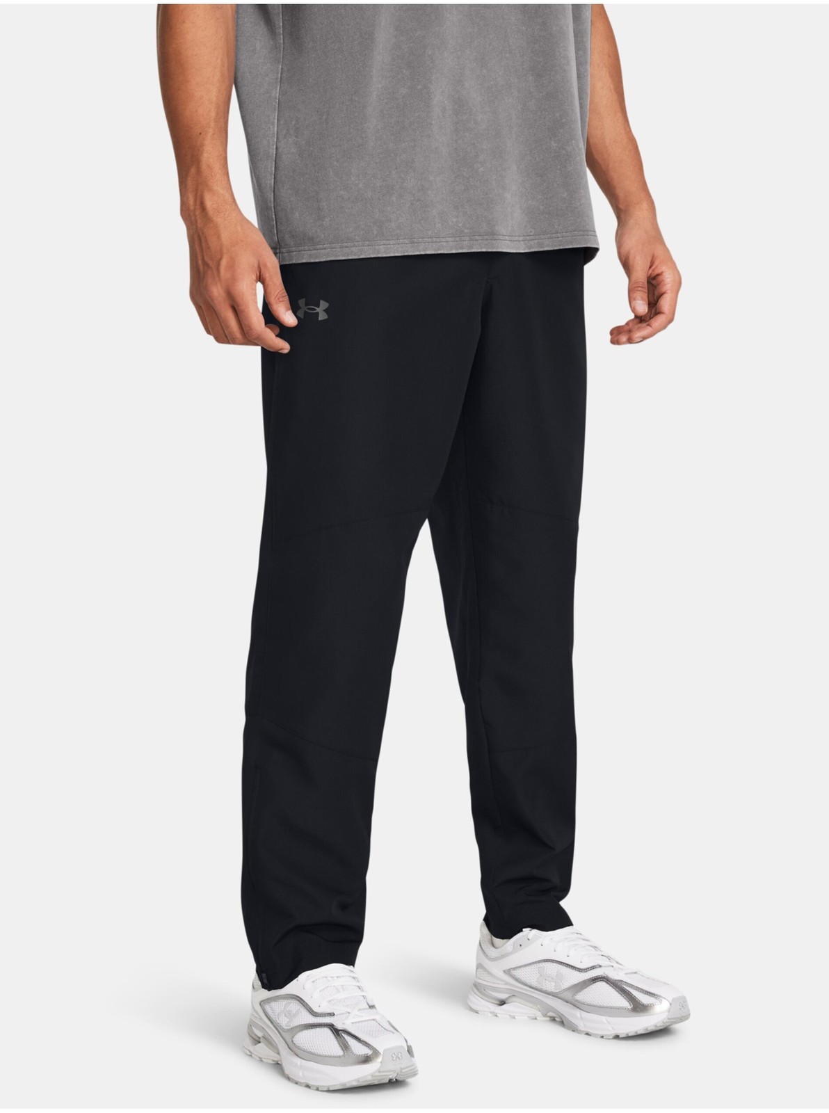 Čierne športové nohavice Under Armour UA Legacy Windbreaker Pant