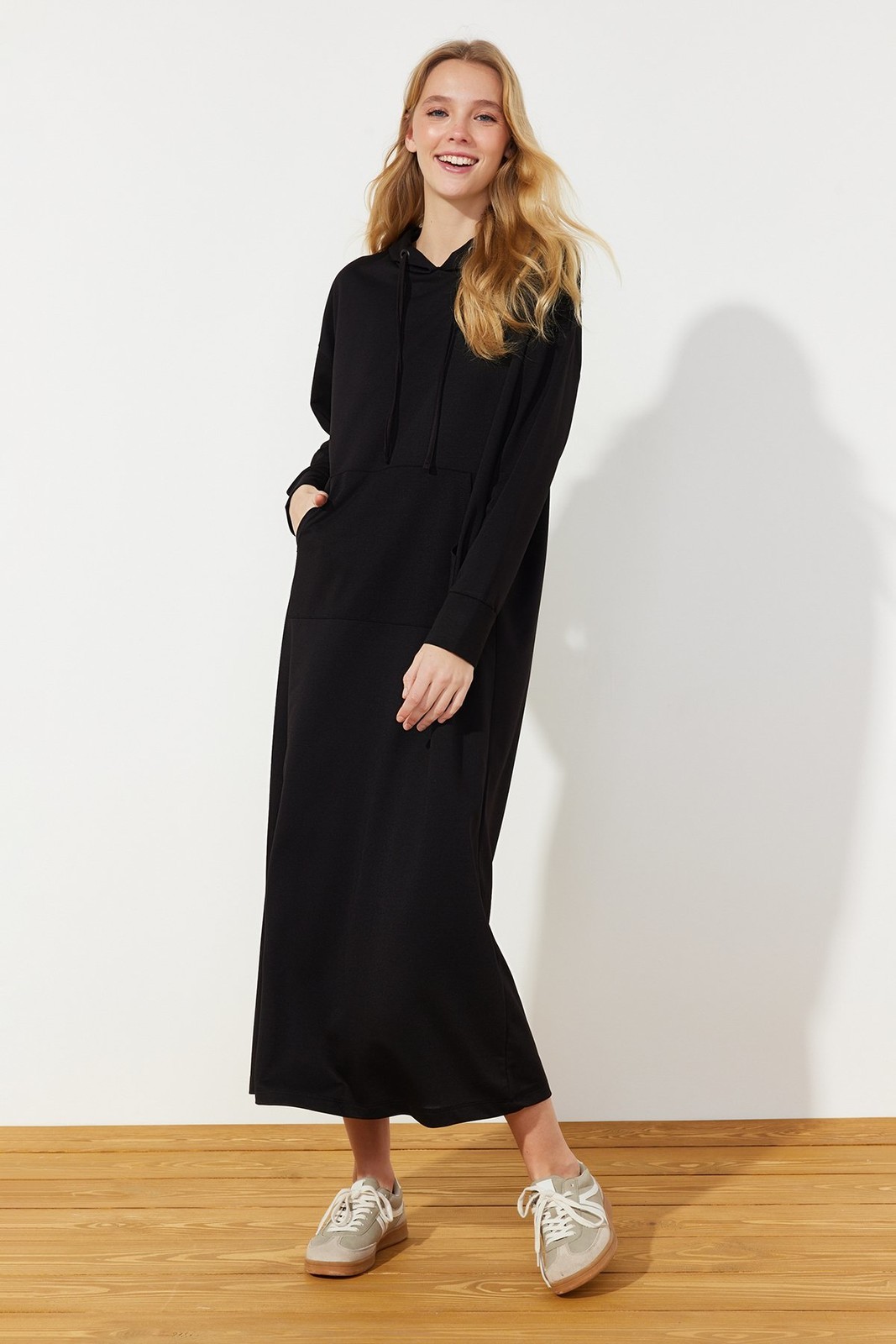 Trendyol Black Kangaroo Pocket Hooded Knitted Sweat Dress