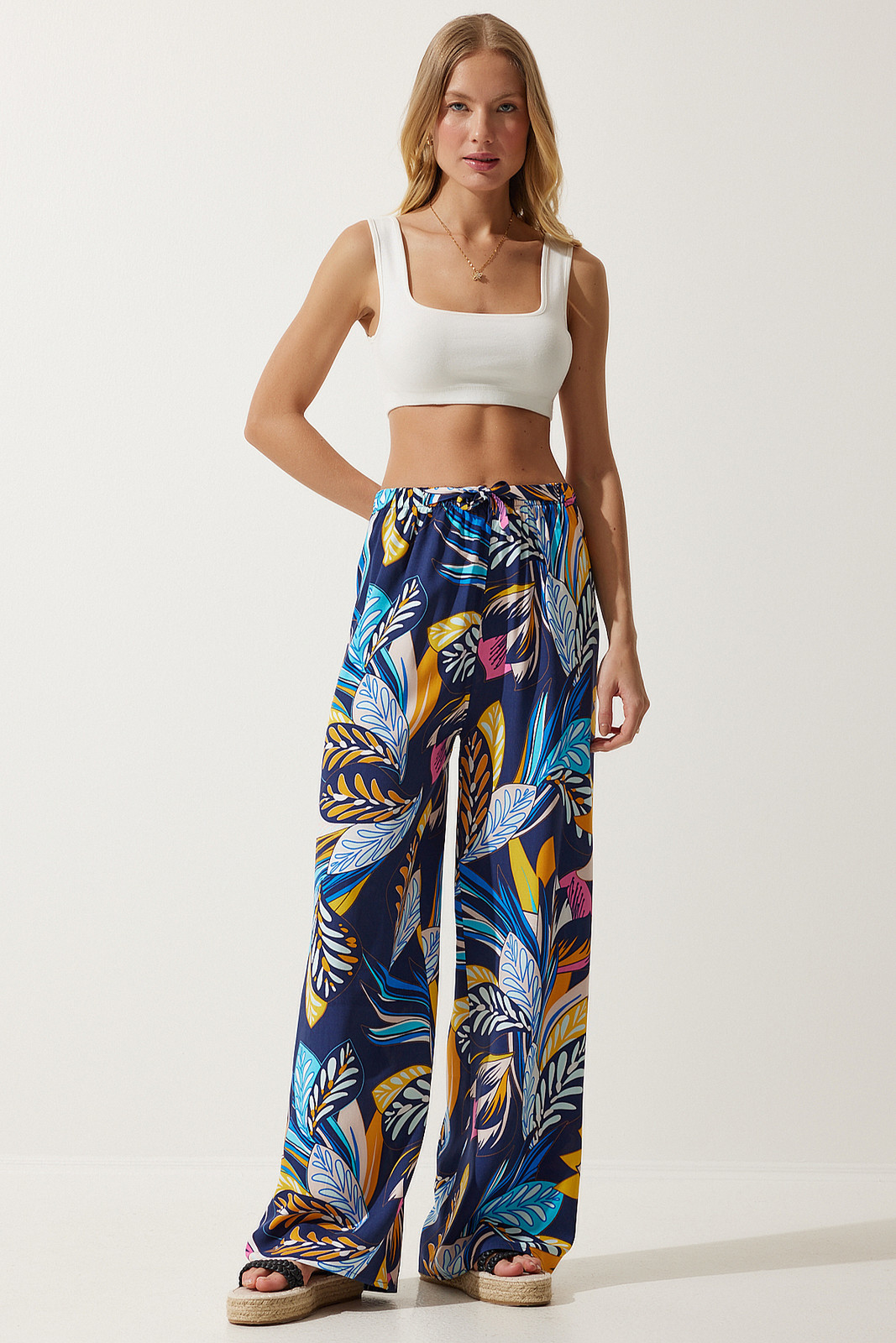 Happiness İstanbul Women's Yellow Navy Blue High Waist Summer Wide Viscose Trousers