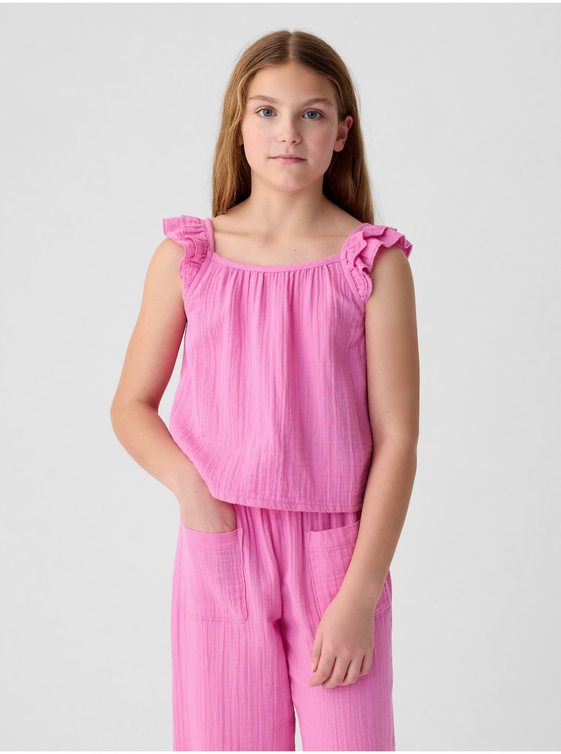 Ružový dievčenský mušelínový top s volánikmi GAP