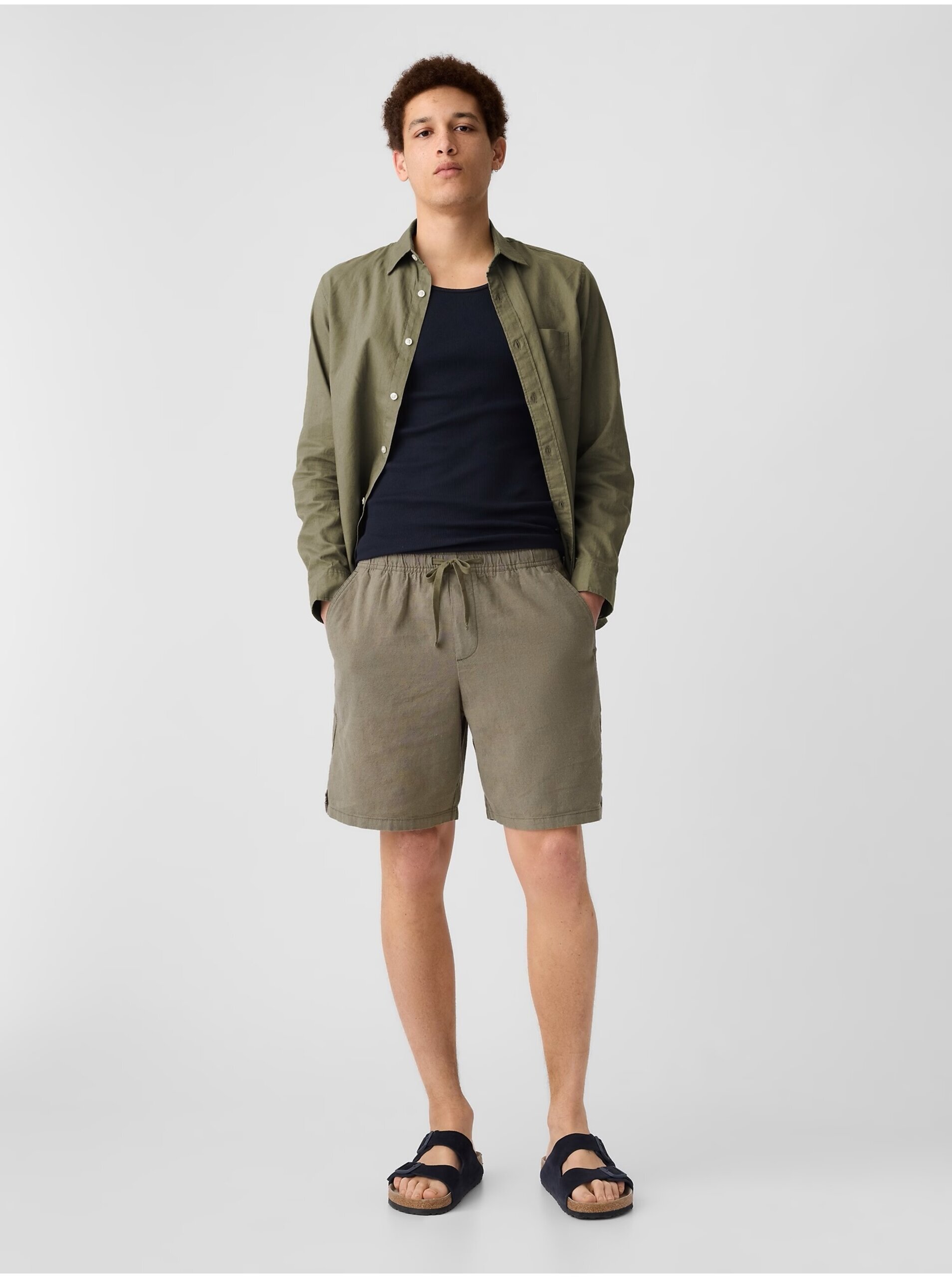 Kaki pánske kraťasy s prímesou ľanu GAP