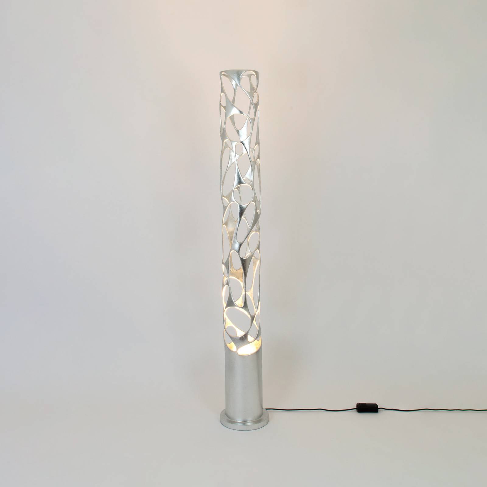 Stojacia lampa Talismano, strieborná farba, výška 176 cm, železo
