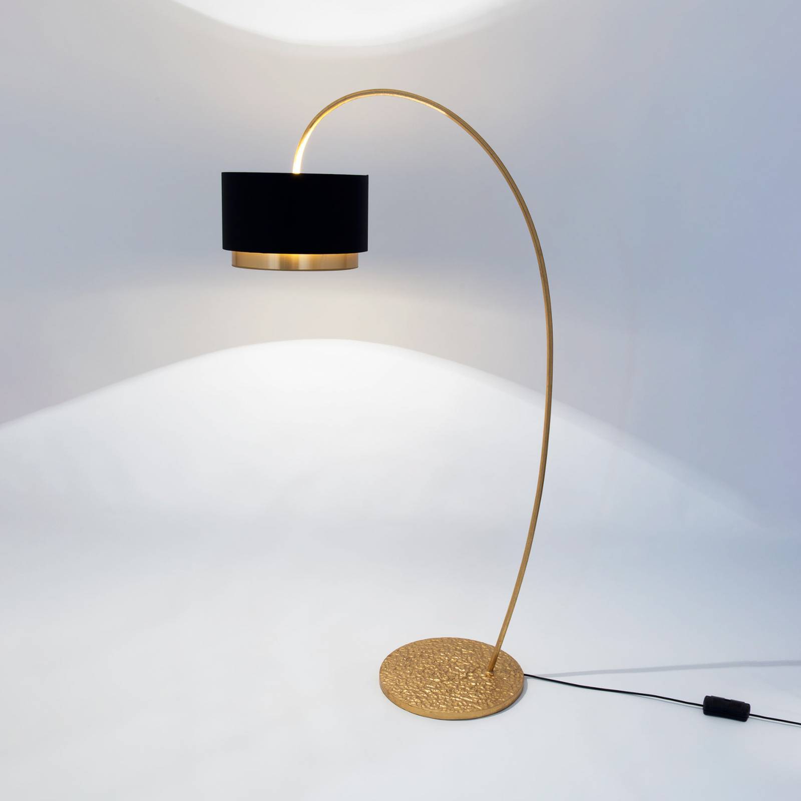Stojacia lampa Meteor, zlatá farba, výška 169 cm, železo
