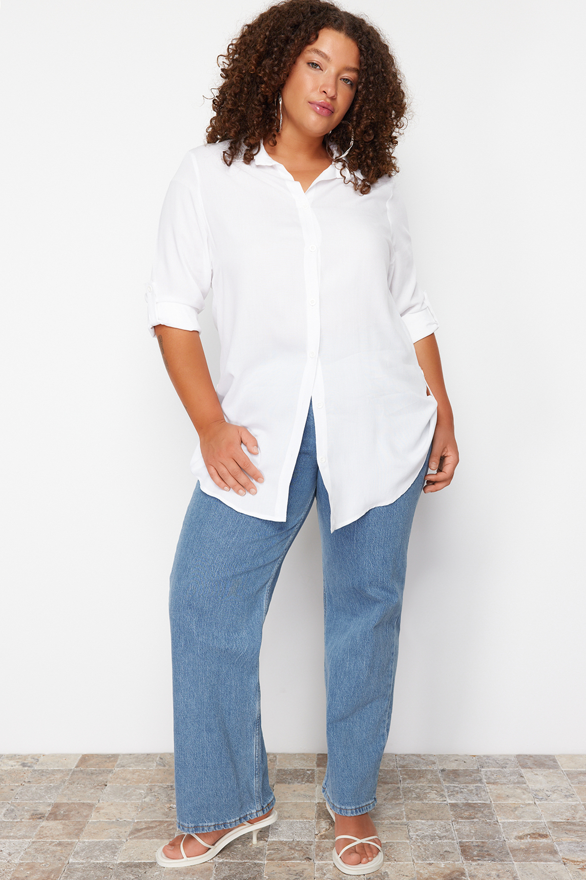 Trendyol Curve White Basic Oversize Woven Shirt