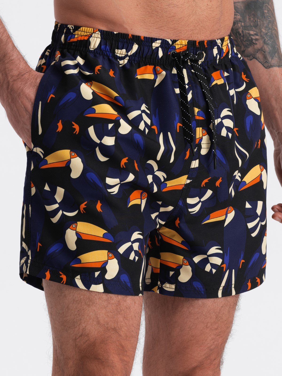 Ombre Men's swim shorts in toucans - black and navy blue