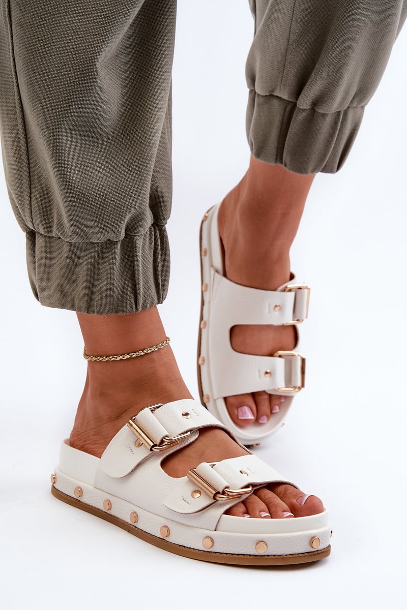 Women's slippers on the Big Star White platform