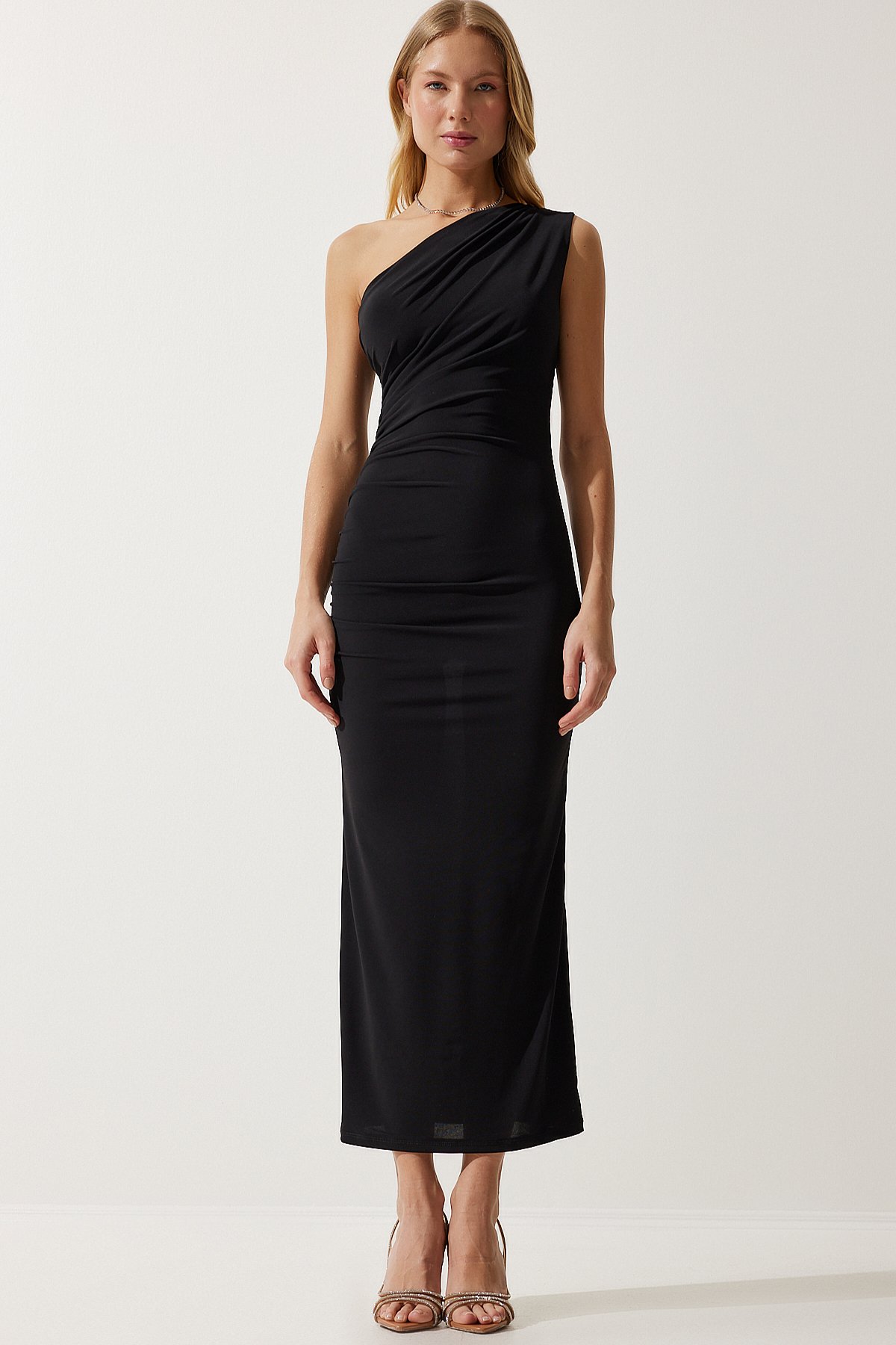 Happiness İstanbul Women's Black One-Shoulder Gathered Wrap Sandy Dress