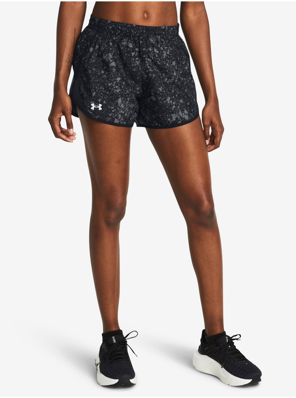 Čierne dámske vzorované kraťasy Under Armour UA Fly By 3'' Printed Shorts-BLK