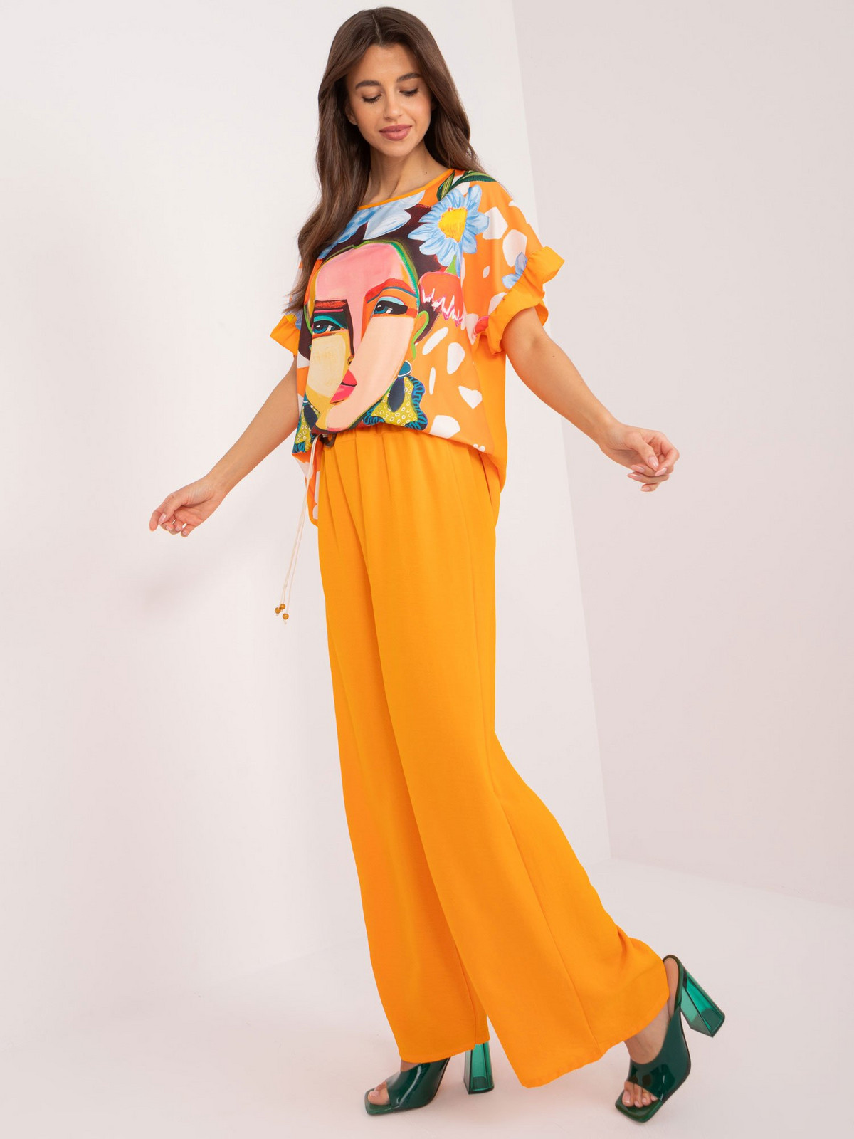 Orange summer set with short sleeves