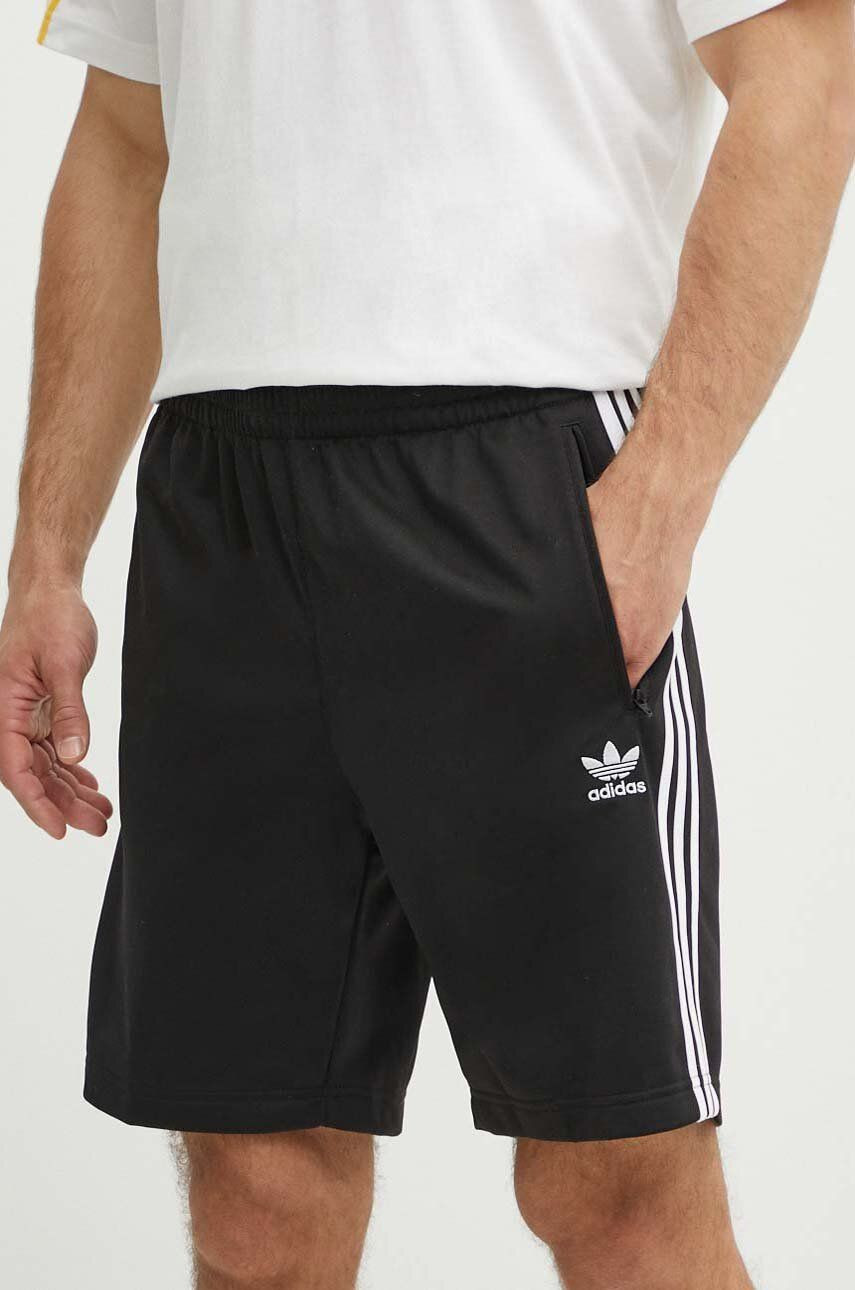 Šortky adidas Originals pánske, čierna farba, IU2368