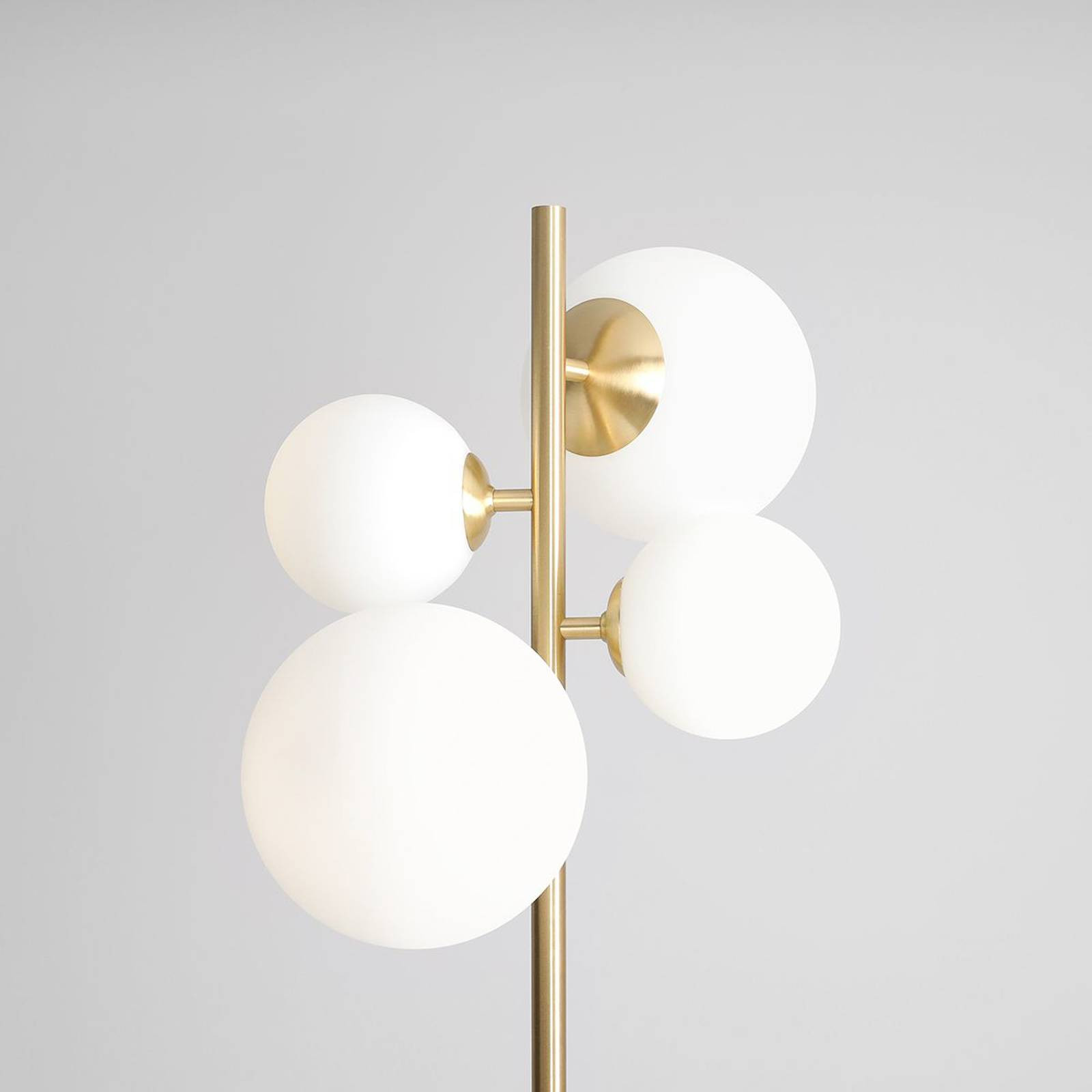 Stojacia lampa Joel, mosadz/biela, 4-plameňová