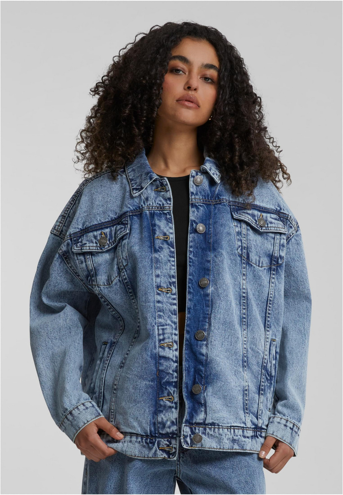 Women's oversized denim jacket from the 90s - light blue washed