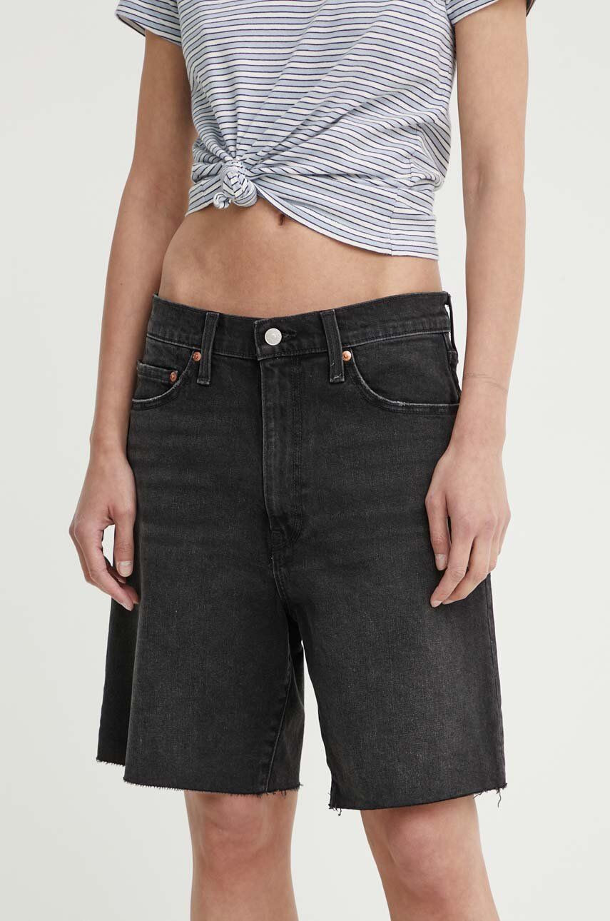 Rifľové krátke nohavice Levi's BERMUDA SHORT dámske, čierna farba, jednofarebné, vysoký pás, A8720