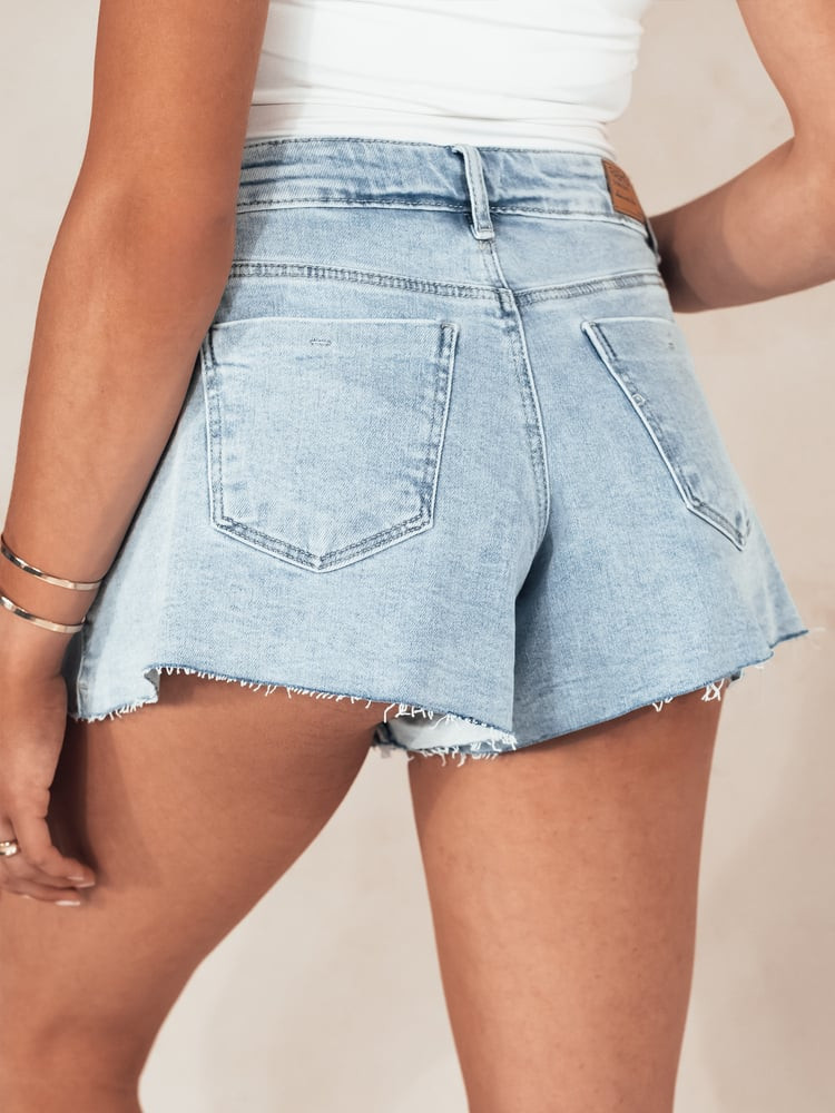 SUMRBREEZ Women's Shorts Blue Dstreet