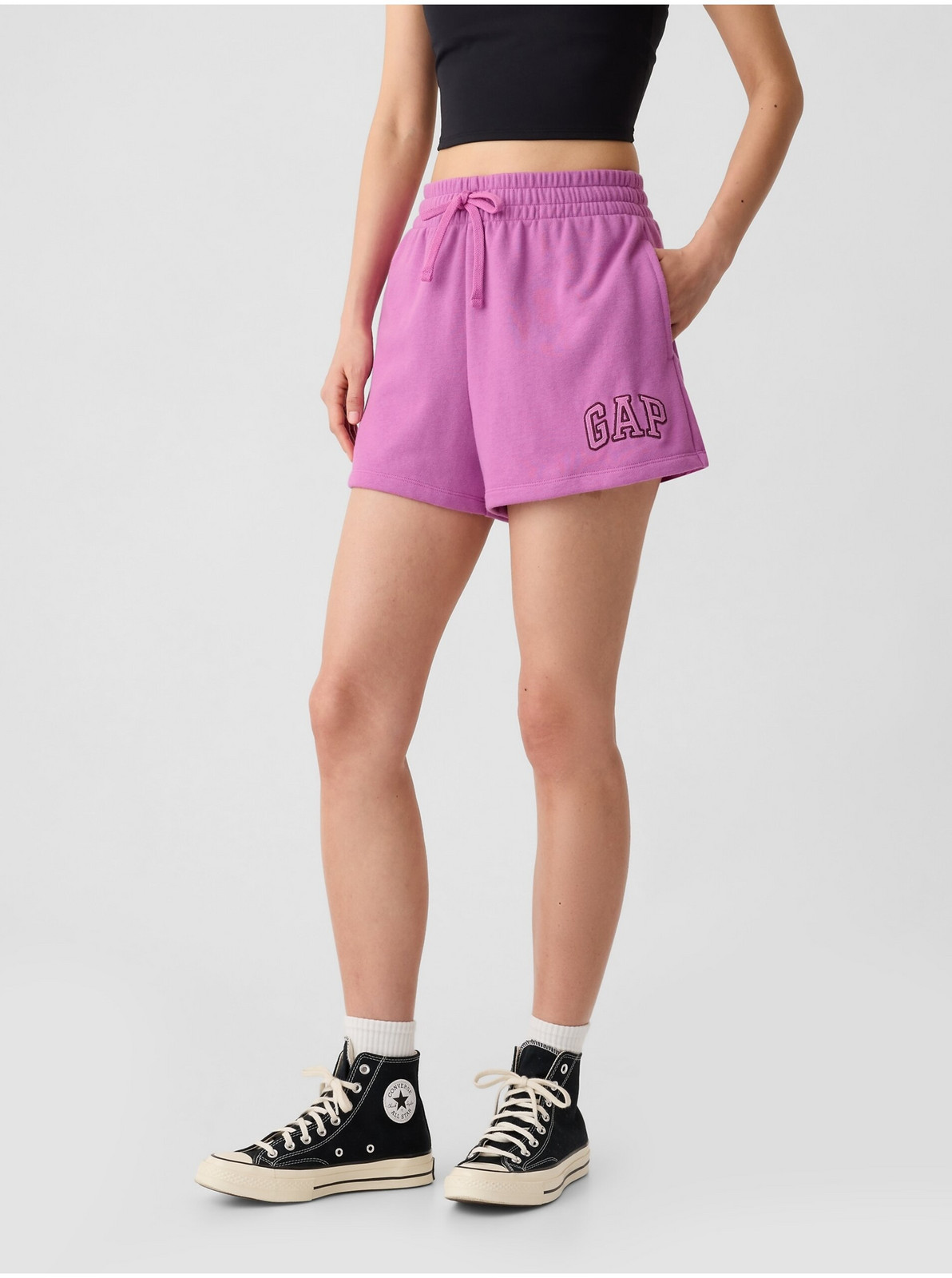 Ružové dámske teplákové kraťasy s logom GAP