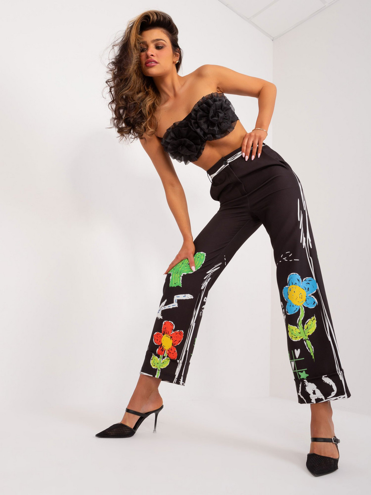 Black wide trousers with print