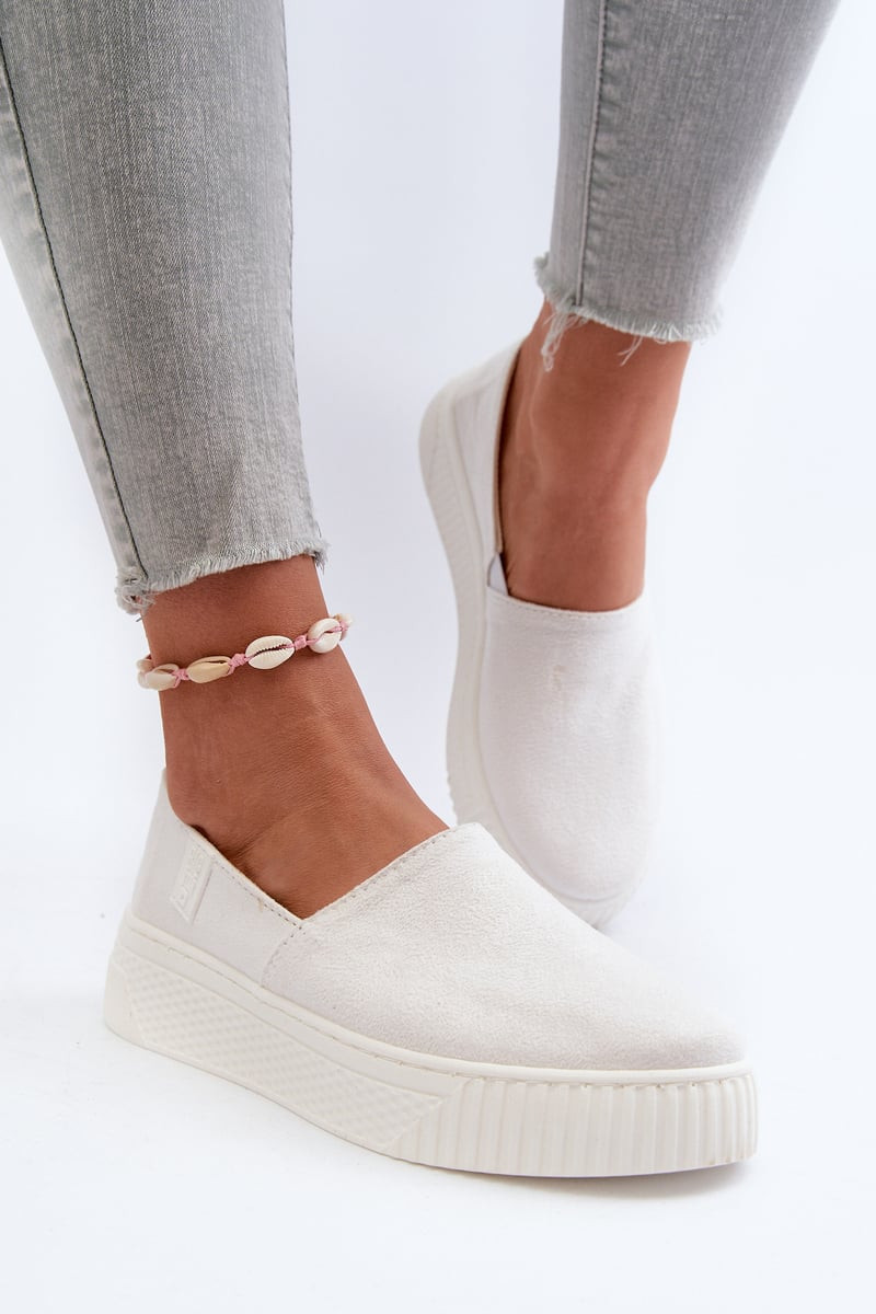Women's sneakers on the Memory Foam System White platform