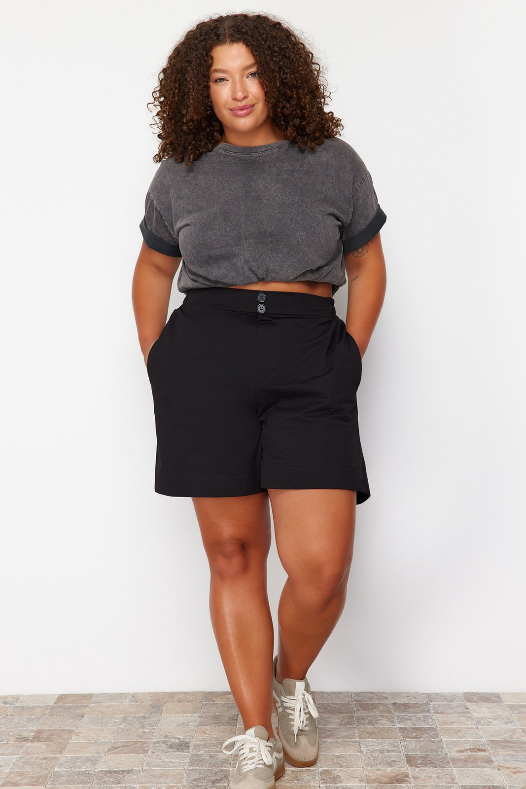 Trendyol Curve Black Button Detailed Knitted Shorts & Bermuda