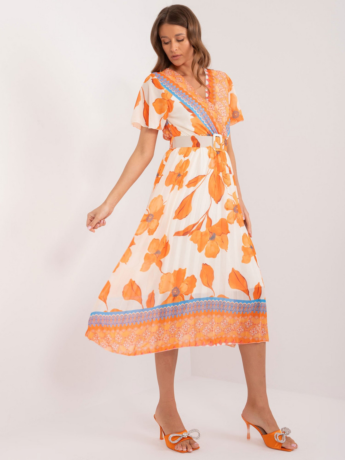 Orange-beige patterned dress with belt