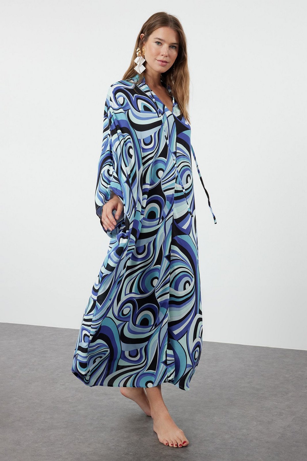 Trendyol Abstract Patterned Wide Fit Maxi Woven Beach Dress