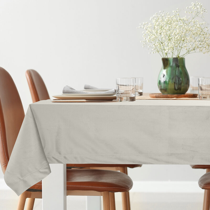 ArtFir Obrus MELINDA 140 x 220 cm STRIEBORNÝ