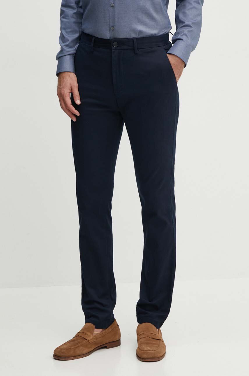Nohavice Tommy Hilfiger pánske, tmavomodrá farba, priliehavé, MW0MW28883